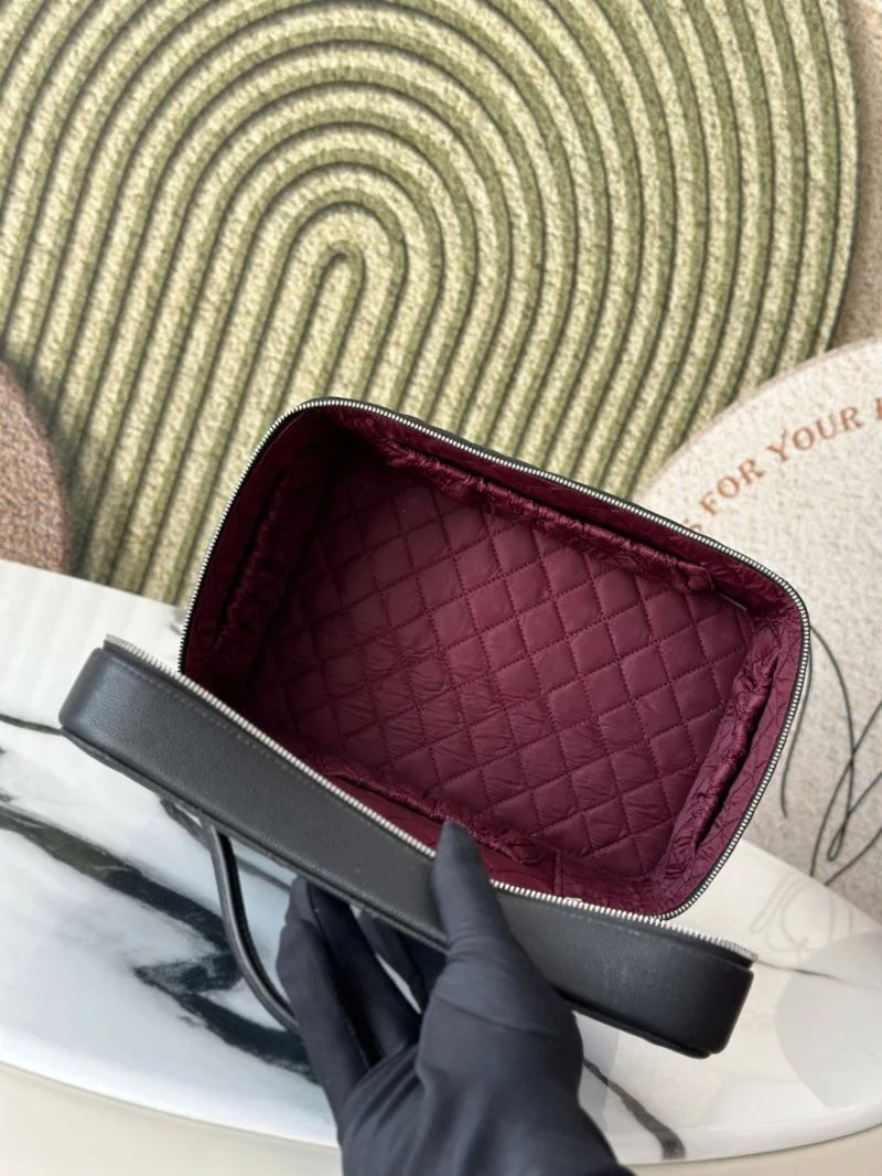 Original Chanel Cosmetic Bags 53283