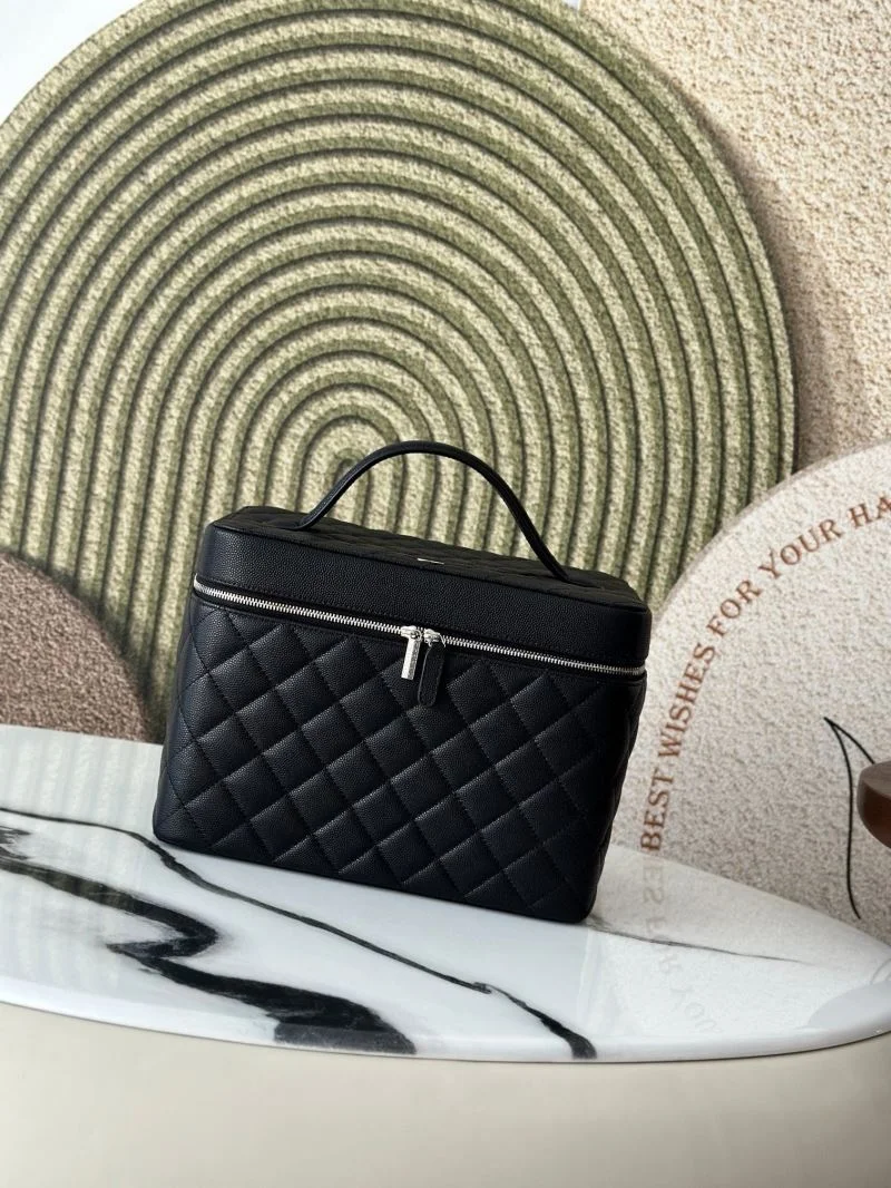 Original Chanel Cosmetic Bags 53283