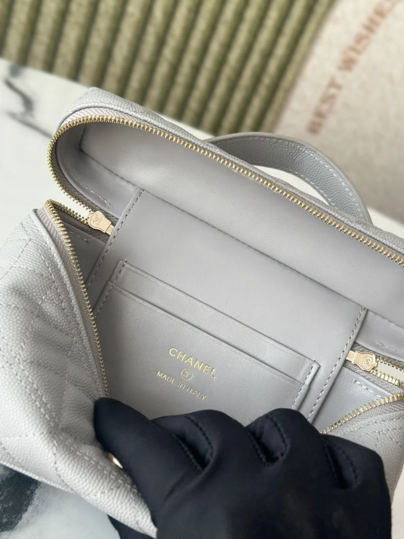 Original Chanel Cosmetic Bags 53279