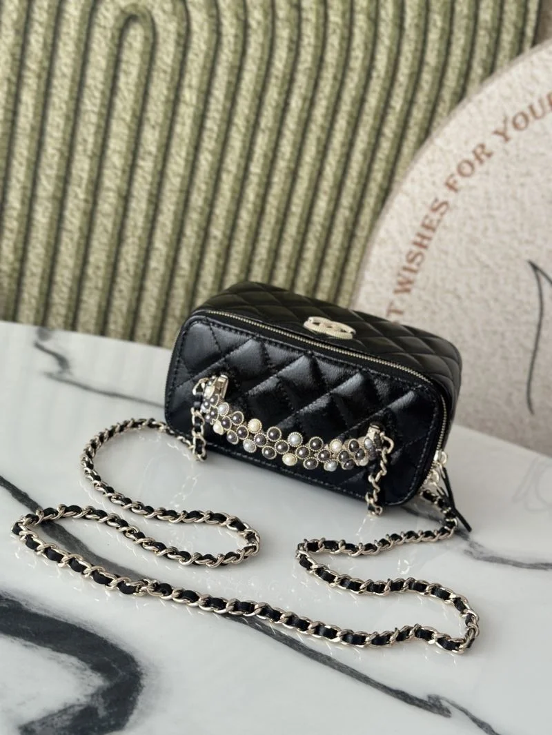 Chanel Cosmetic Bags Versatile 53277