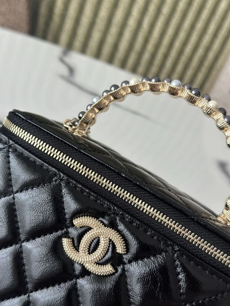 Chanel Cosmetic Bags Versatile 53277