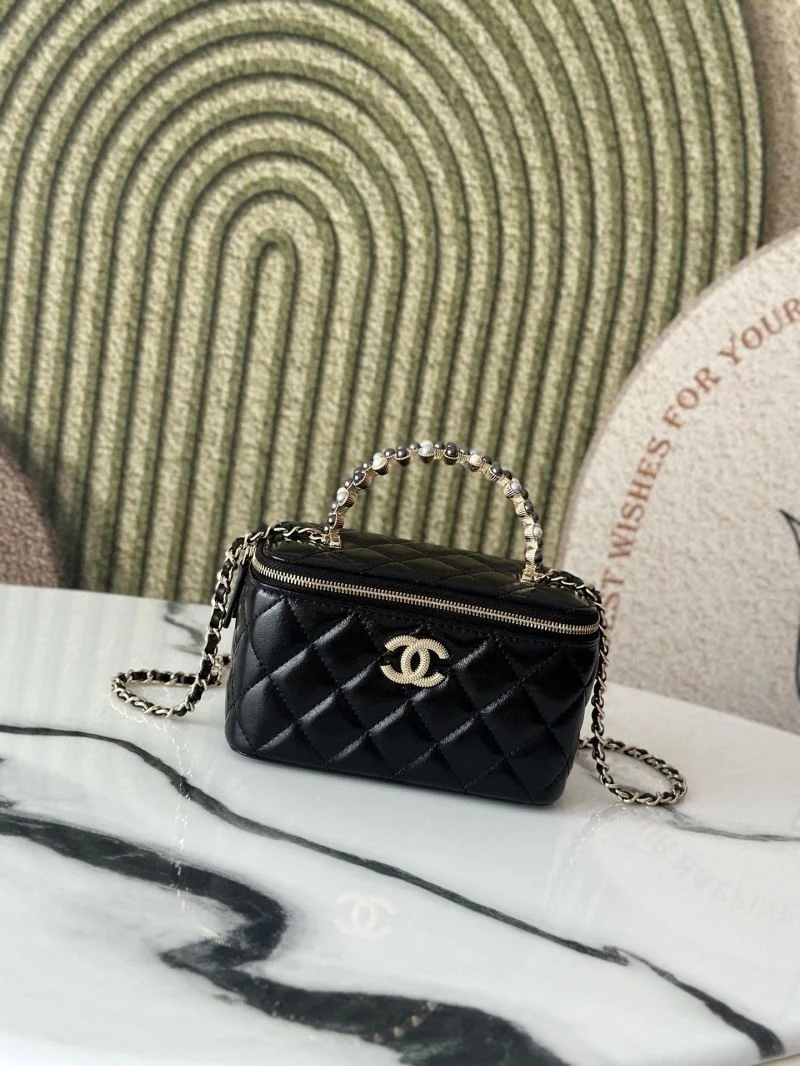 Chanel Cosmetic Bags Versatile 53277