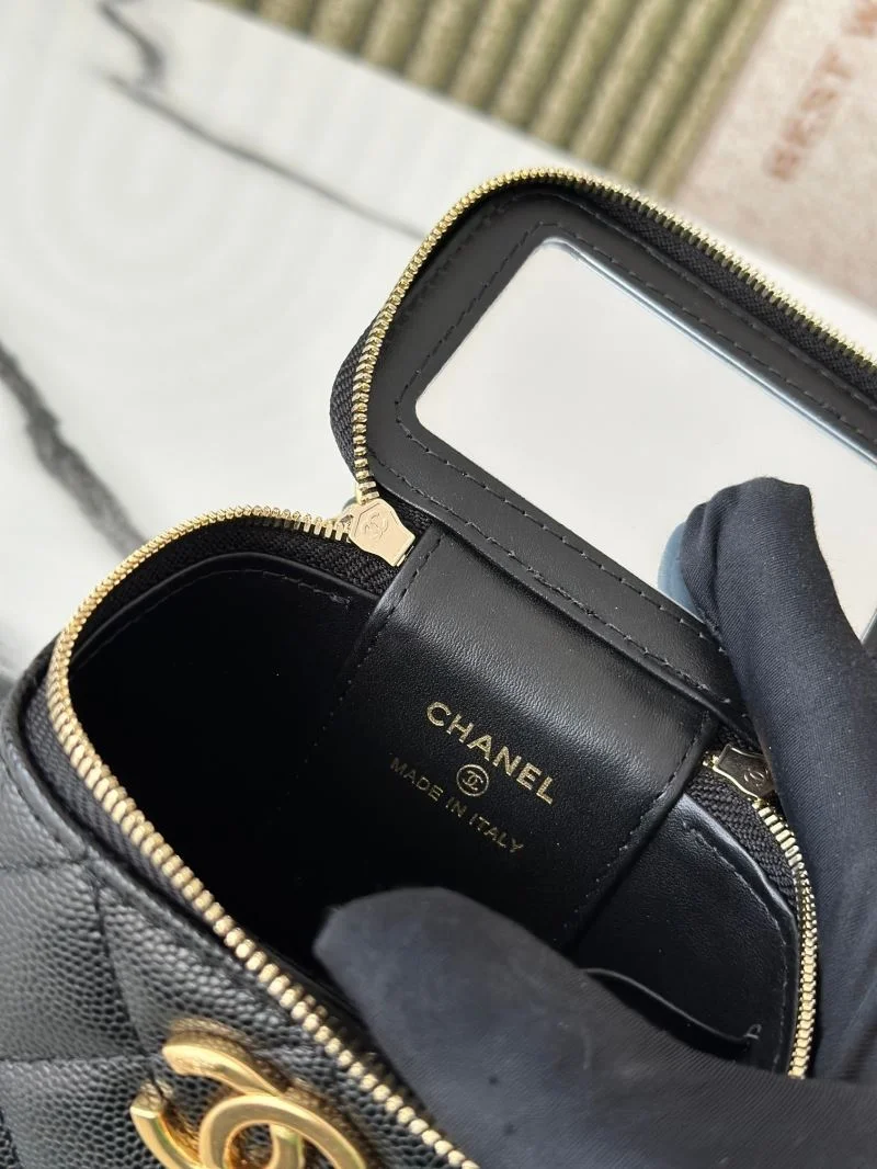 Chanel Cosmetic Bags WeatherProof 53316