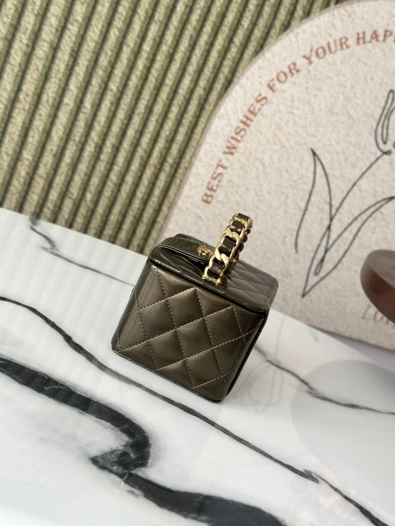 Chanel Cosmetic Bags Attractive 53272
