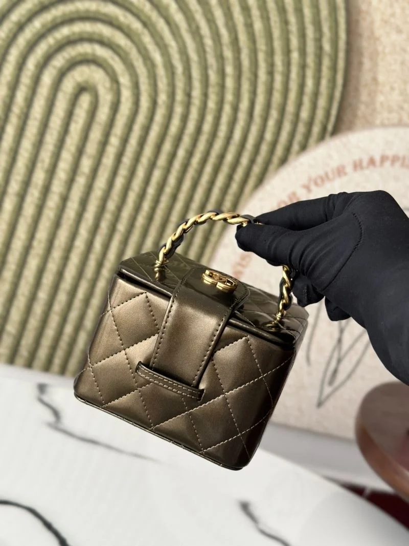Chanel Cosmetic Bags Attractive 53272