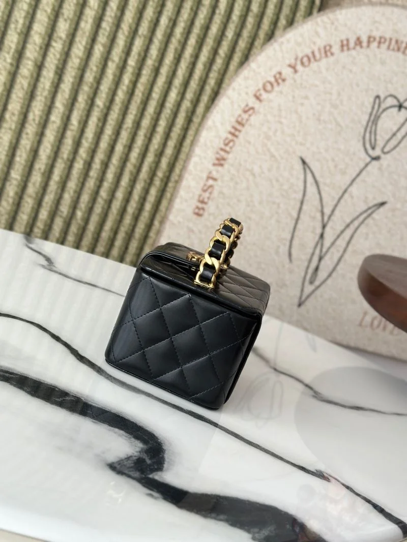 WaterResistant Chanel Cosmetic Bags 53274