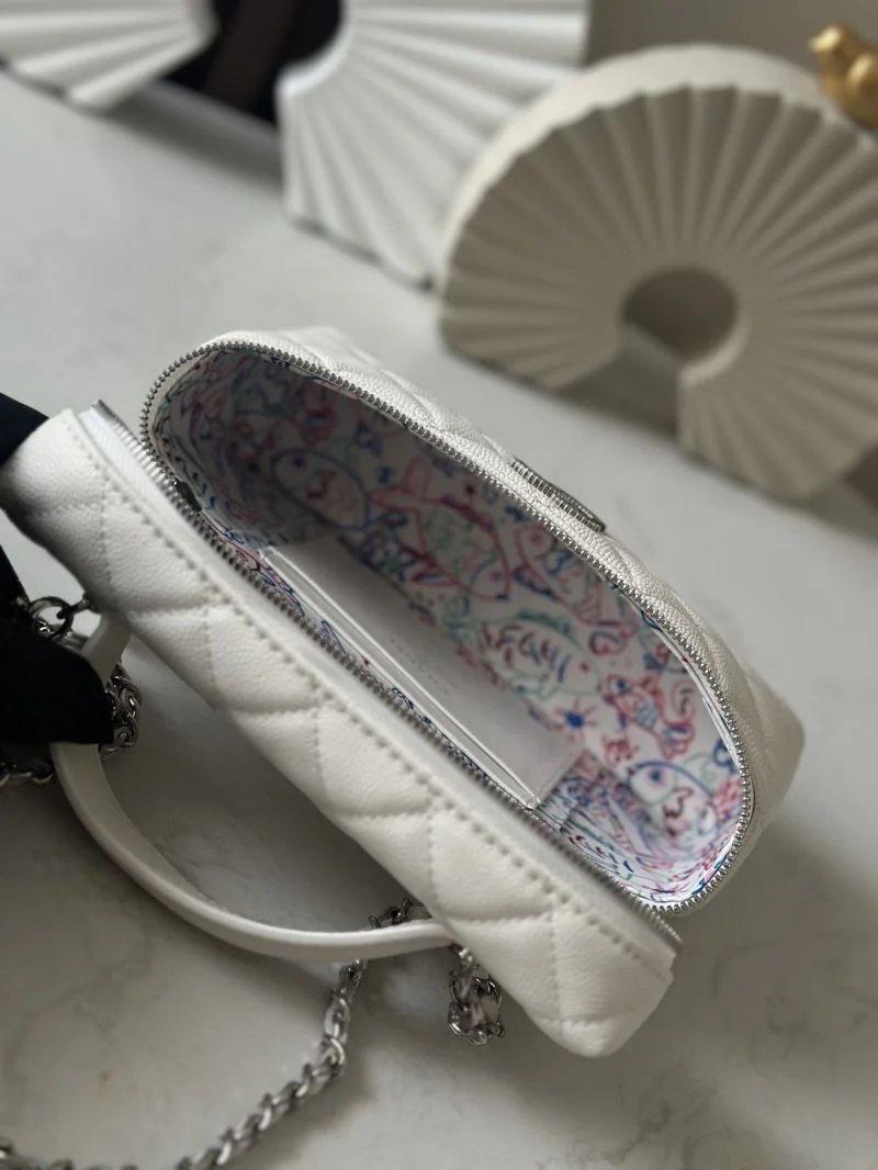 Chanel Cosmetic Bags TravelReady 53271