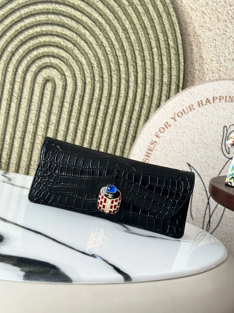 Unique Chanel Cosmetic Bags 53305