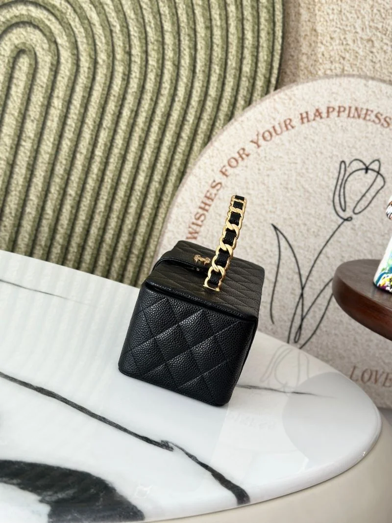 Chanel Cosmetic Bags Lightweight 53269