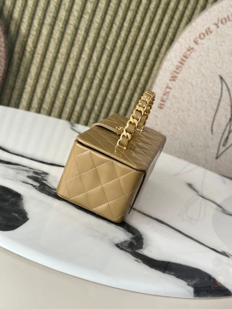 FlexibleFit Chanel Cosmetic Bags 53267