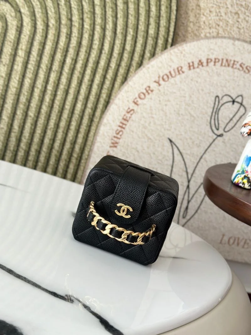 FlexibleFit Chanel Cosmetic Bags 53268
