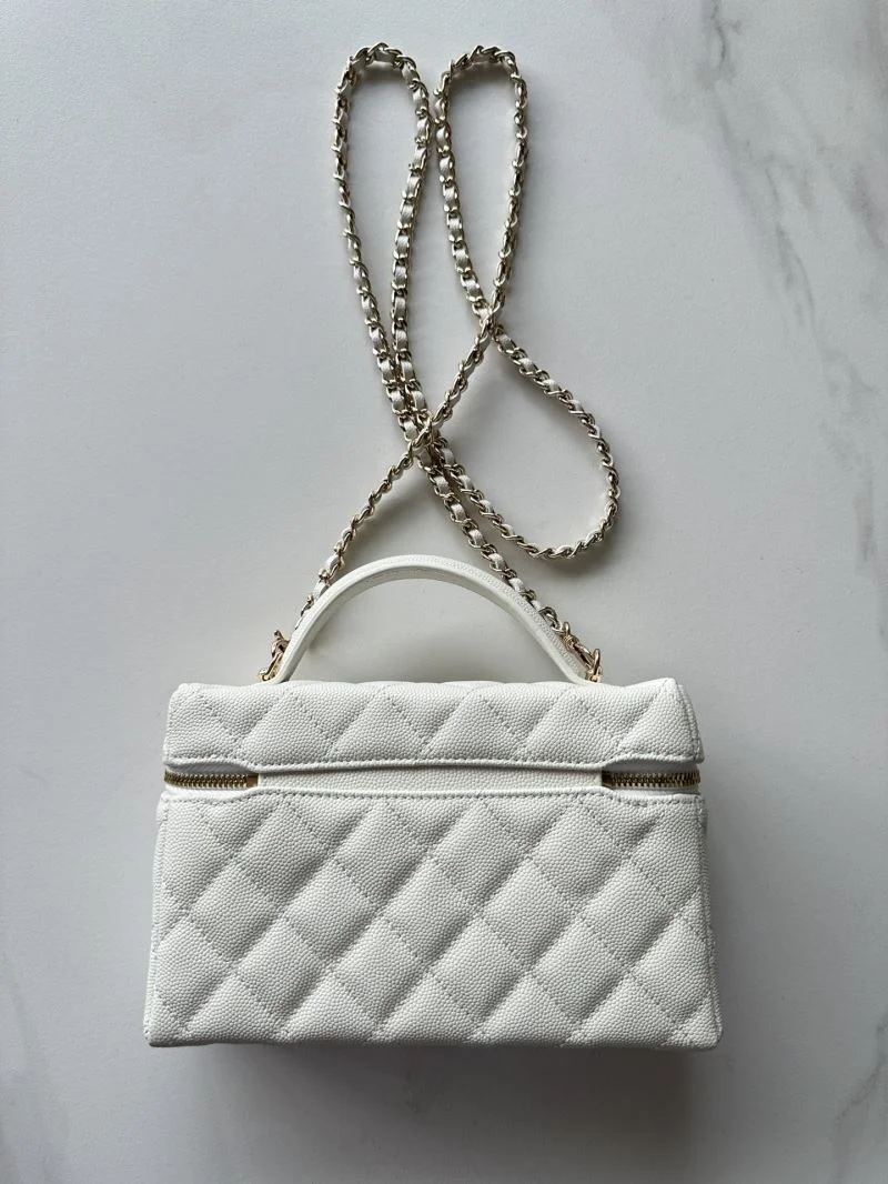 Chanel Cosmetic Bags EyeCatching 53298