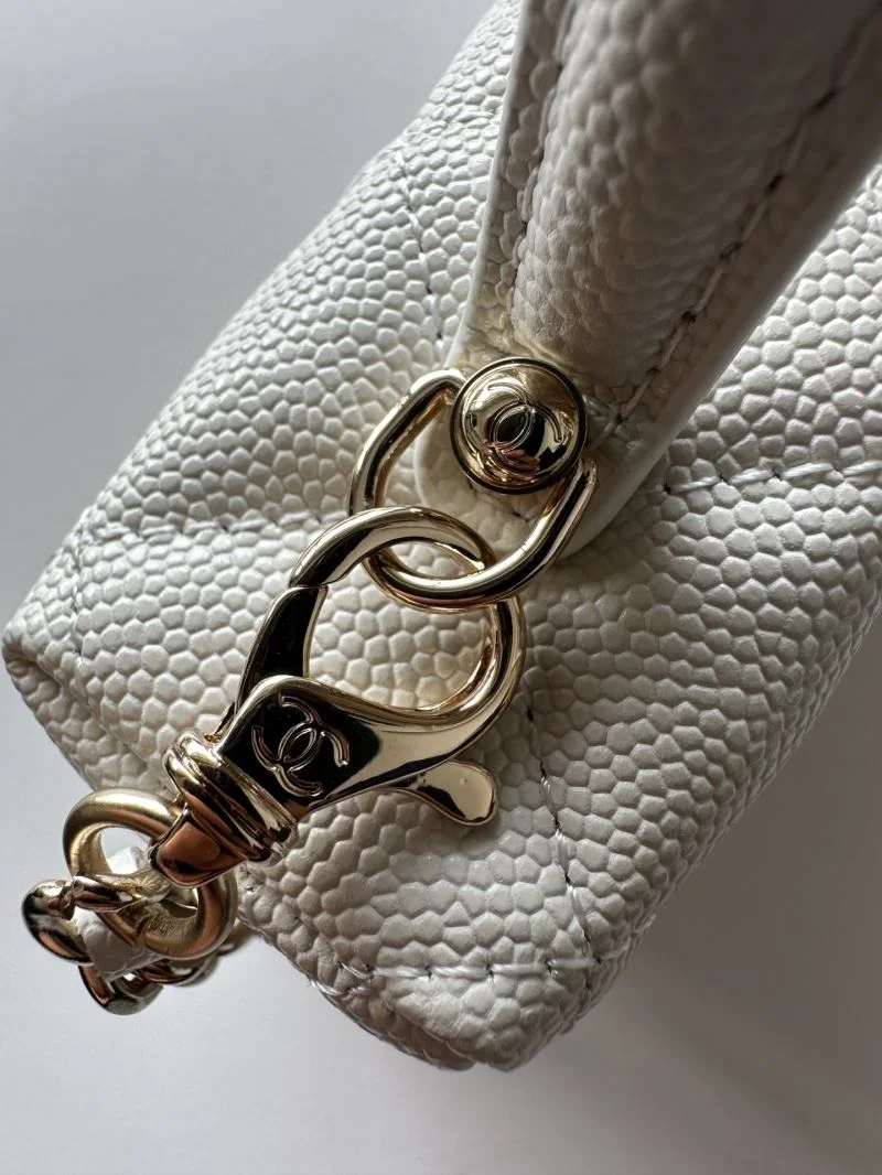 Chanel Cosmetic Bags EyeCatching 53298