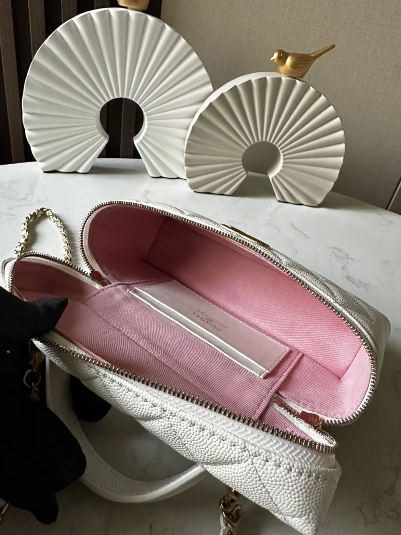 UrbanChic Chanel Cosmetic Bags 53259