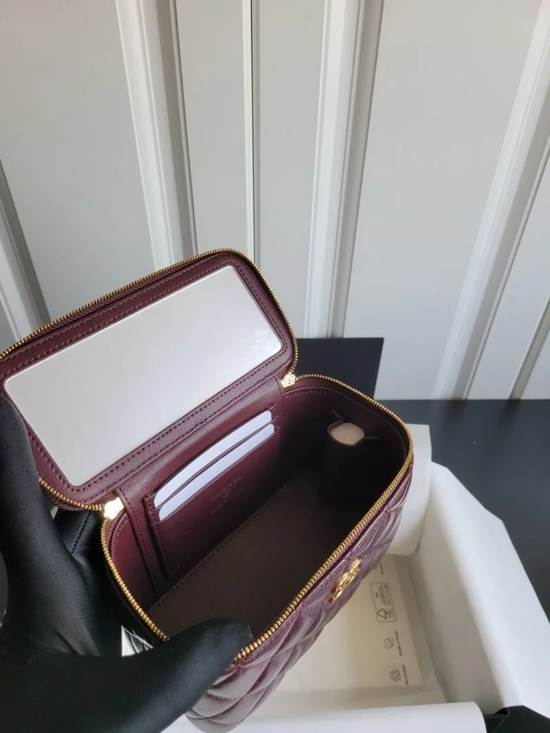 FashionForward Chanel Cosmetic Bags 55125
