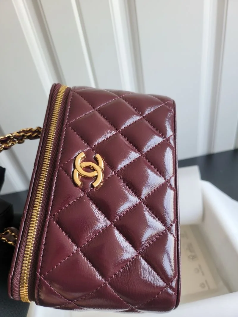 FashionForward Chanel Cosmetic Bags 55125