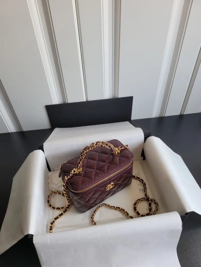 FashionForward Chanel Cosmetic Bags 55125
