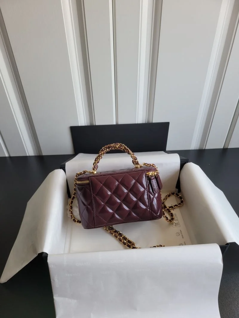 FashionForward Chanel Cosmetic Bags 55125