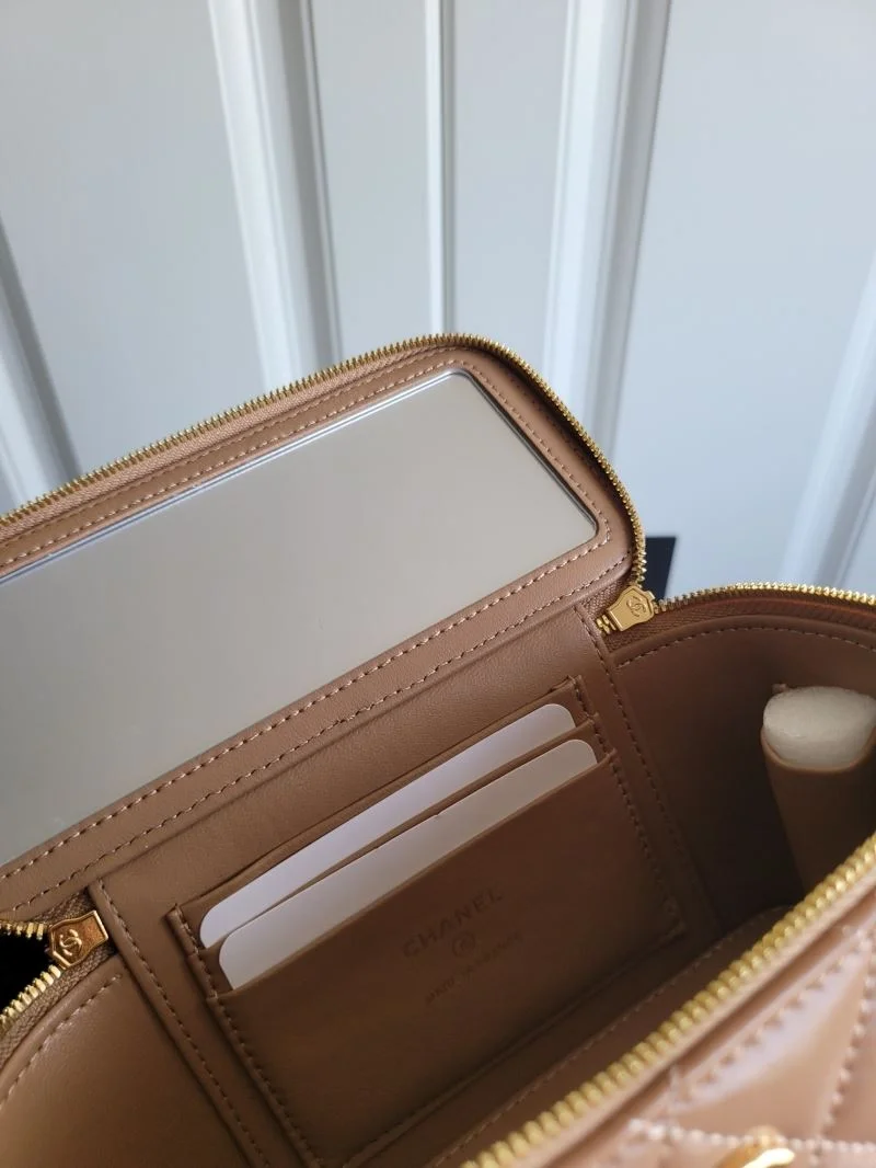Practical Chanel Cosmetic Bags 55135