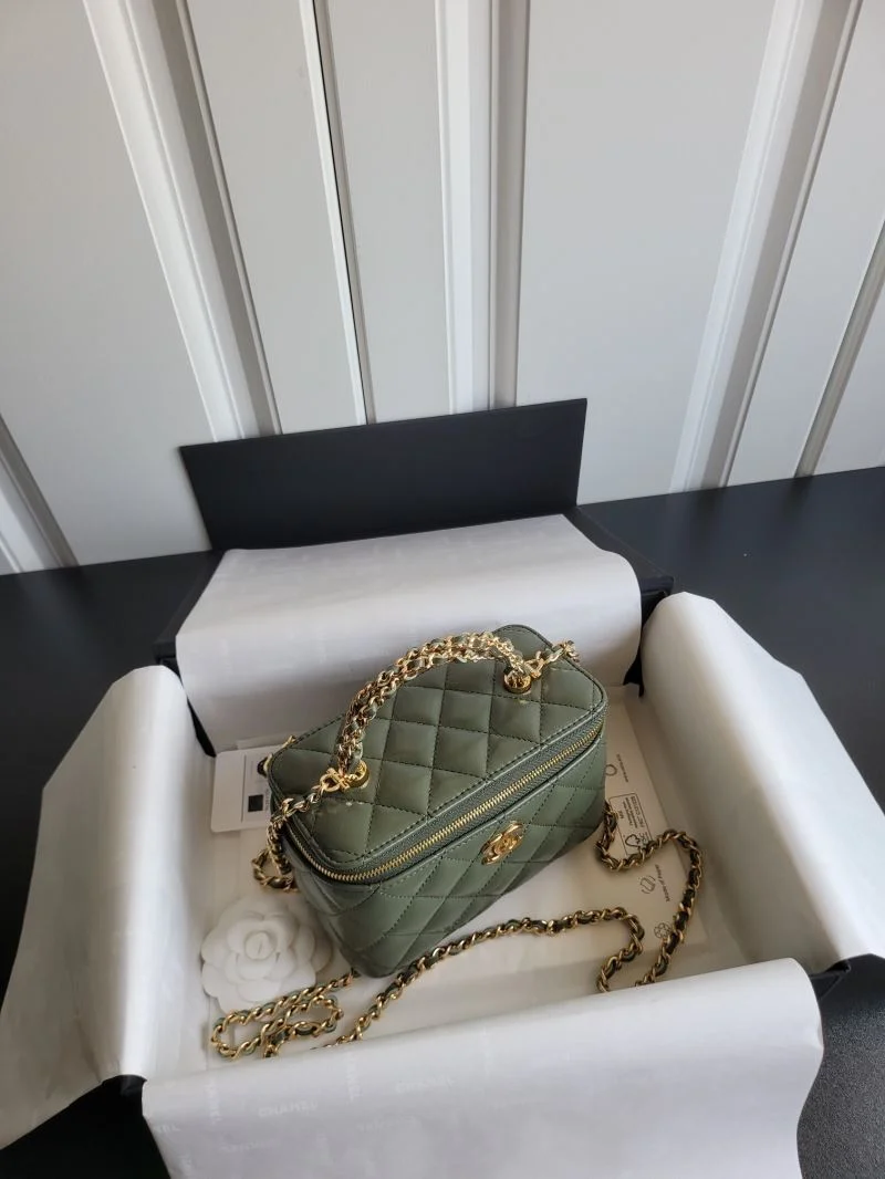 Chanel Cosmetic Bags Lightweight 55130