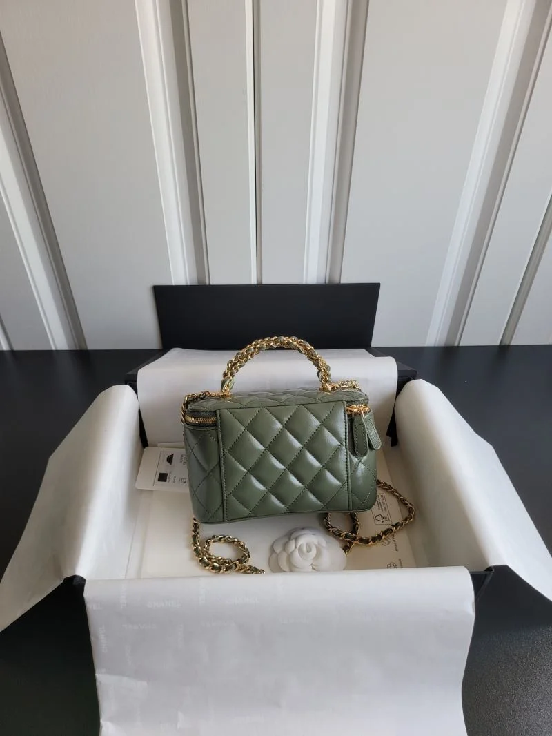 Chanel Cosmetic Bags Lightweight 55130