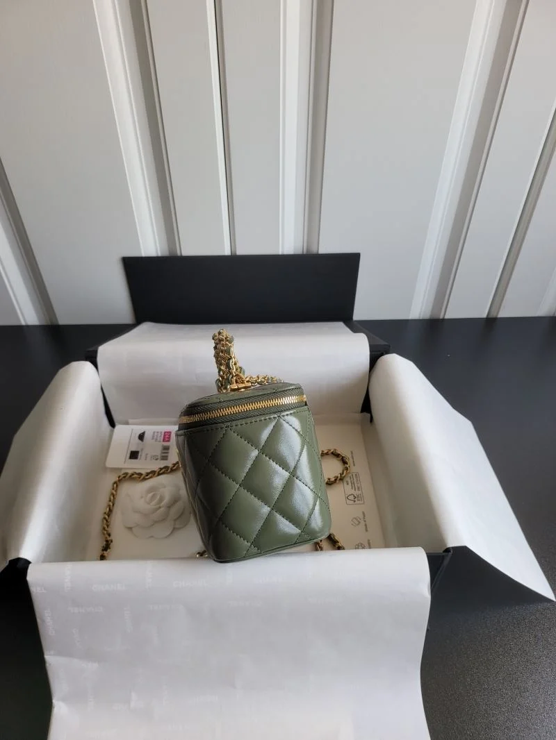 Chanel Cosmetic Bags Lightweight 55130