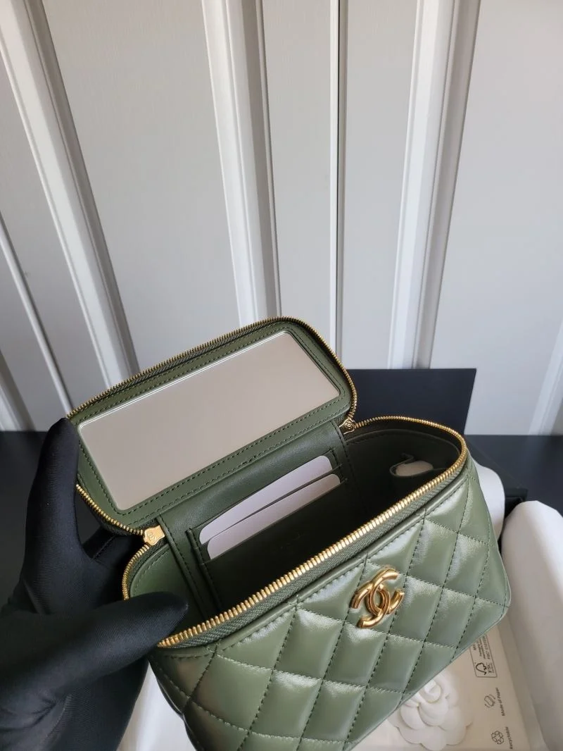 Chanel Cosmetic Bags Lightweight 55130
