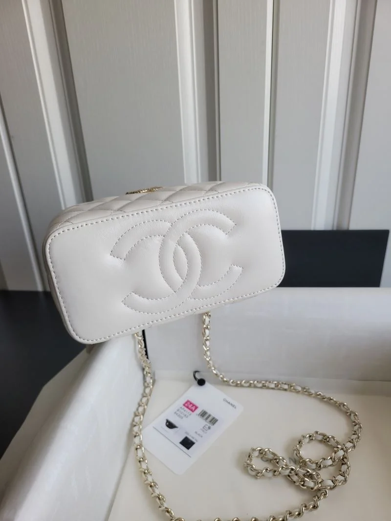 Bright Chanel Cosmetic Bags 55162
