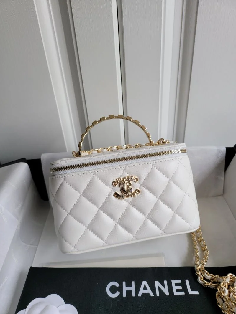 Chanel Cosmetic Bags Bold 55203
