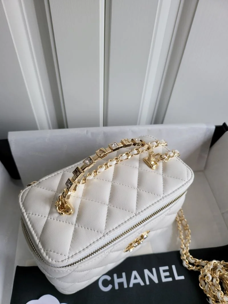 Chanel Cosmetic Bags Bold 55203