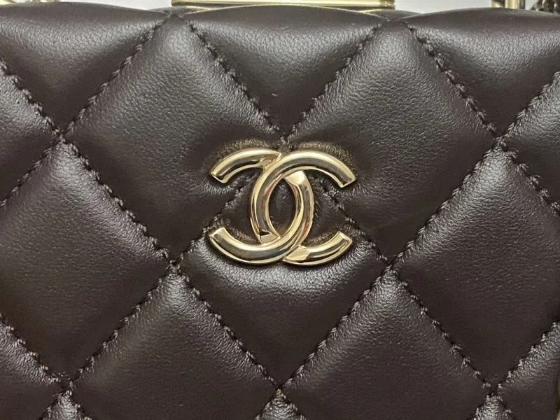 Chanel Cosmetic Bags EasyMatch 55127