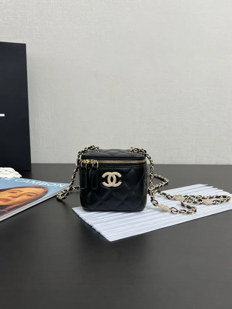 Soft Chanel Cosmetic Bags 55111