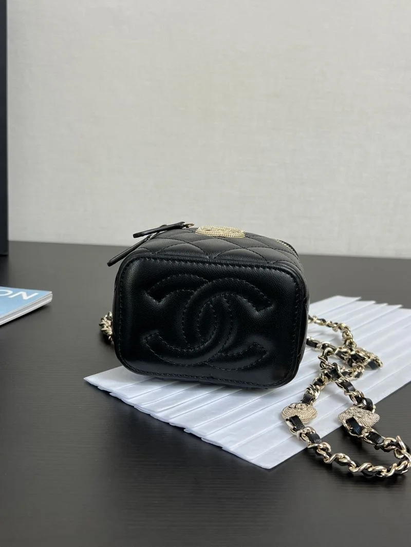 Soft Chanel Cosmetic Bags 55111