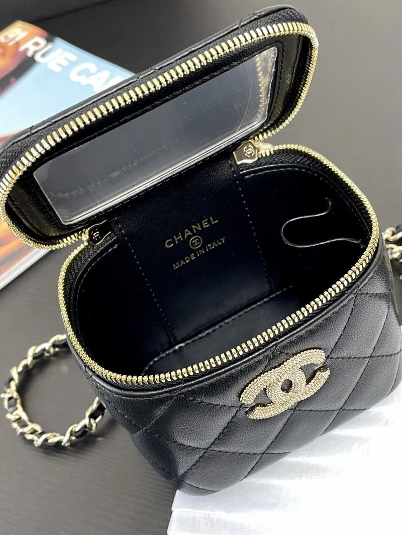 Soft Chanel Cosmetic Bags 55111