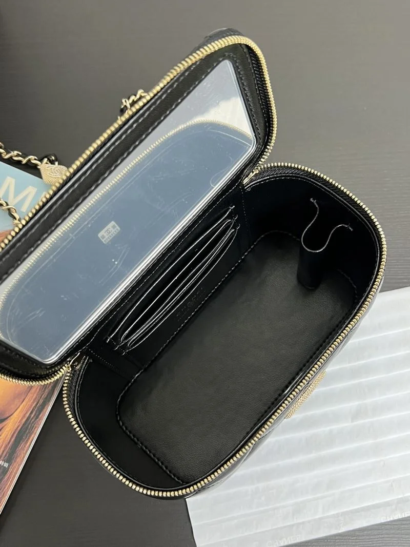 Tailored Chanel Cosmetic Bags 55110