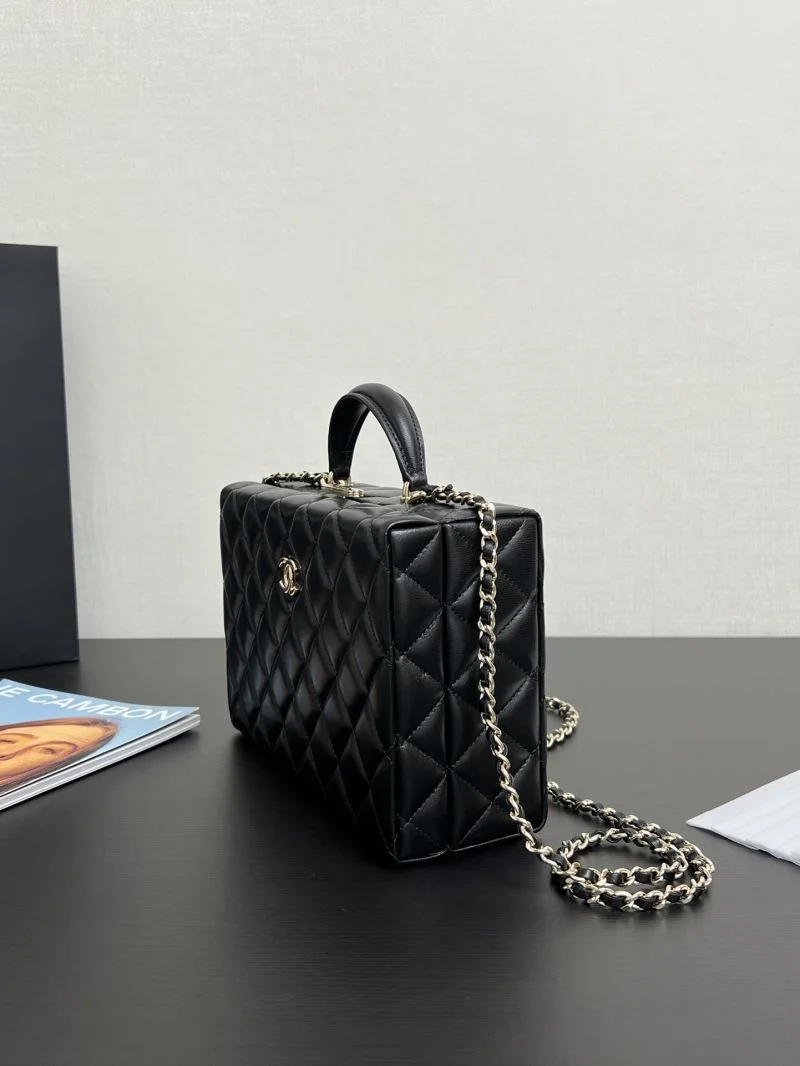 Chanel Cosmetic Bags RelaxedFit 55137
