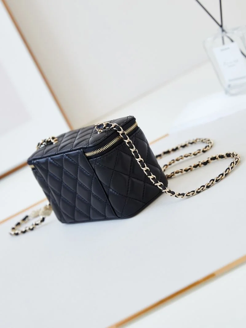 Chanel Cosmetic Bags Bold 55121