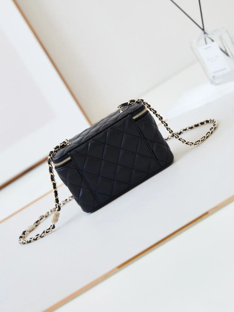 Chanel Cosmetic Bags Bold 55121