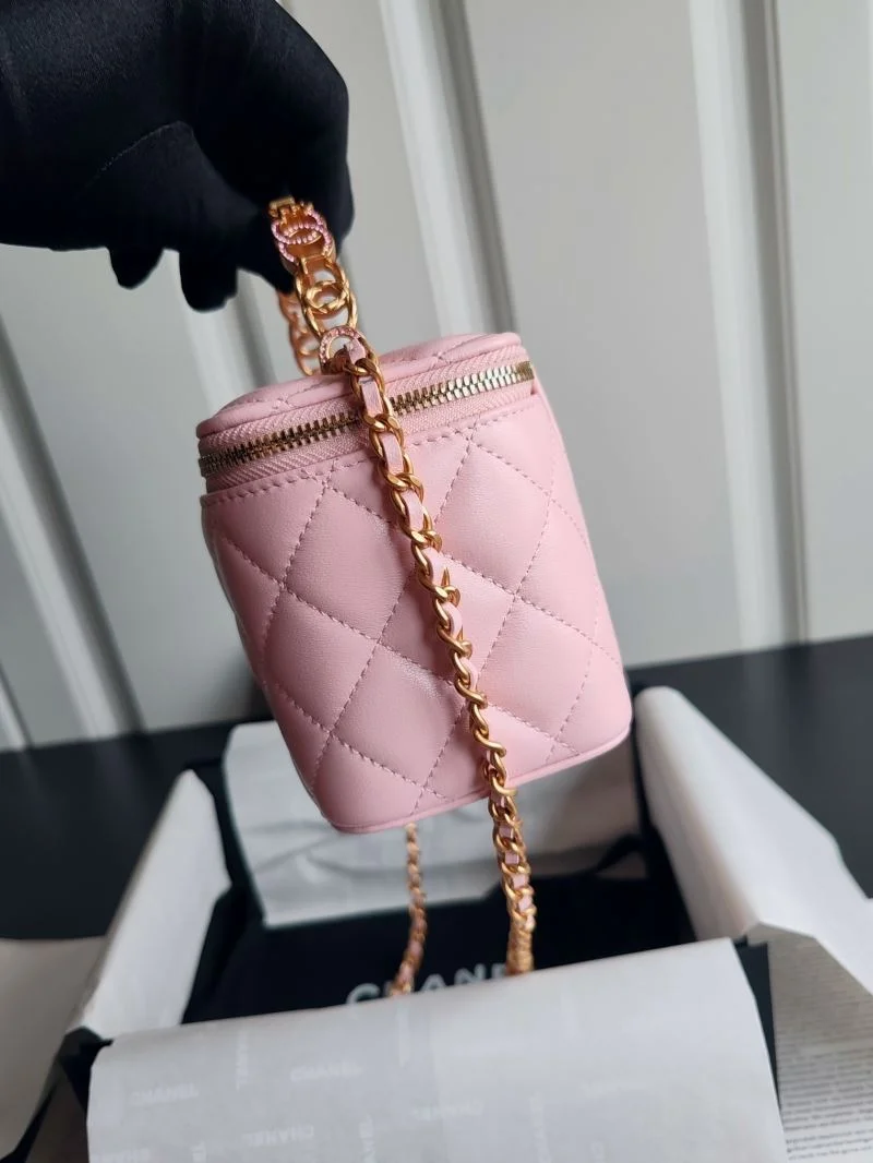 Chanel Cosmetic Bags Sporty 55106
