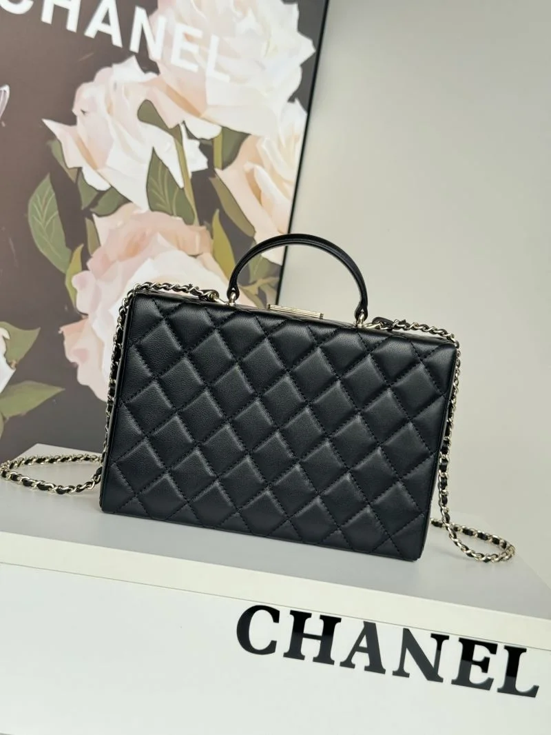 Chanel Cosmetic Bags Attractive 55100