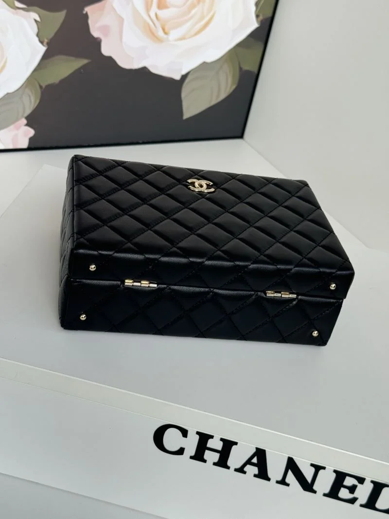 Chanel Cosmetic Bags Attractive 55100