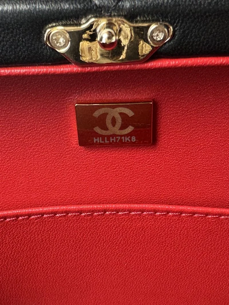 Chanel Cosmetic Bags Attractive 55100
