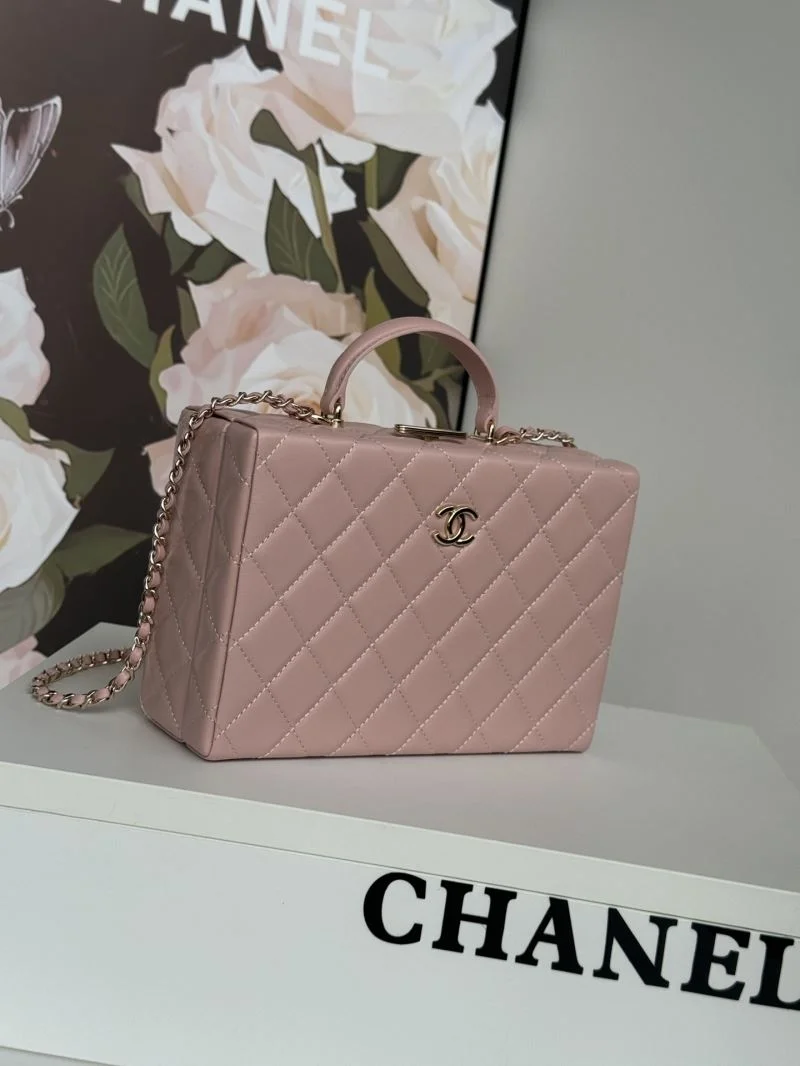 Affordable Chanel Cosmetic Bags 55131
