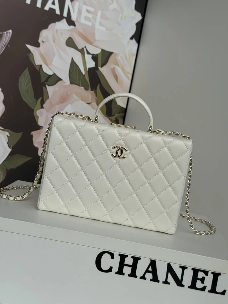 WellDesigned Chanel Cosmetic Bags 55103