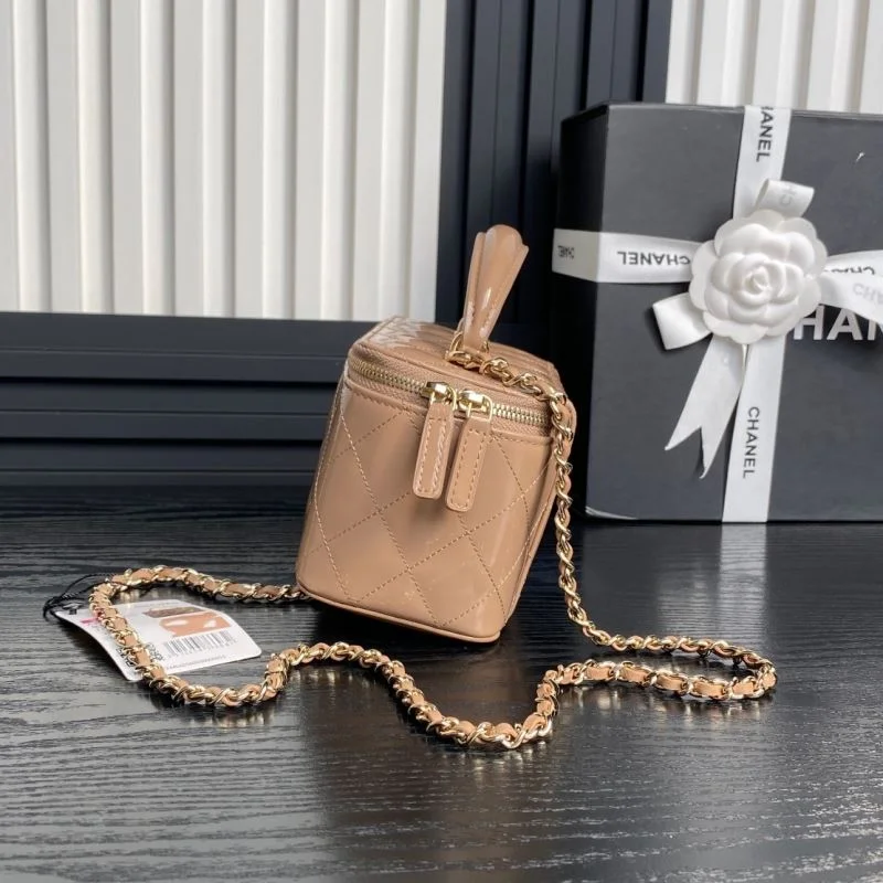 Seasonal Chanel Cosmetic Bags 55099