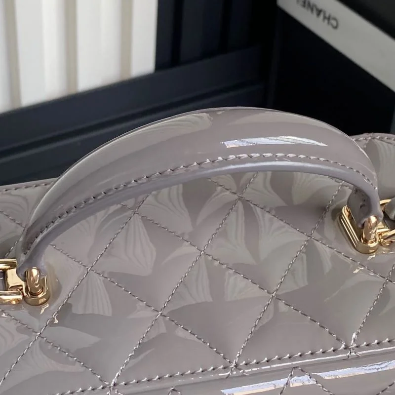 Neat Chanel Cosmetic Bags 55101