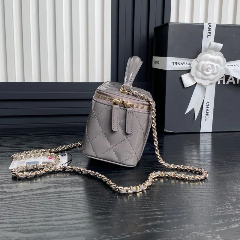 Neat Chanel Cosmetic Bags 55101