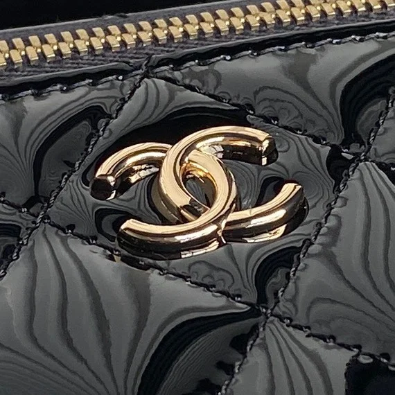 Refined Chanel Cosmetic Bags 55095