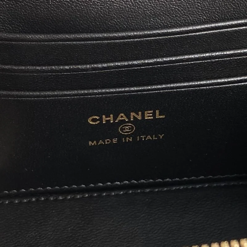 Refined Chanel Cosmetic Bags 55095