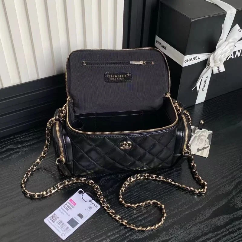 Chanel Cosmetic Bags Youthful 55097